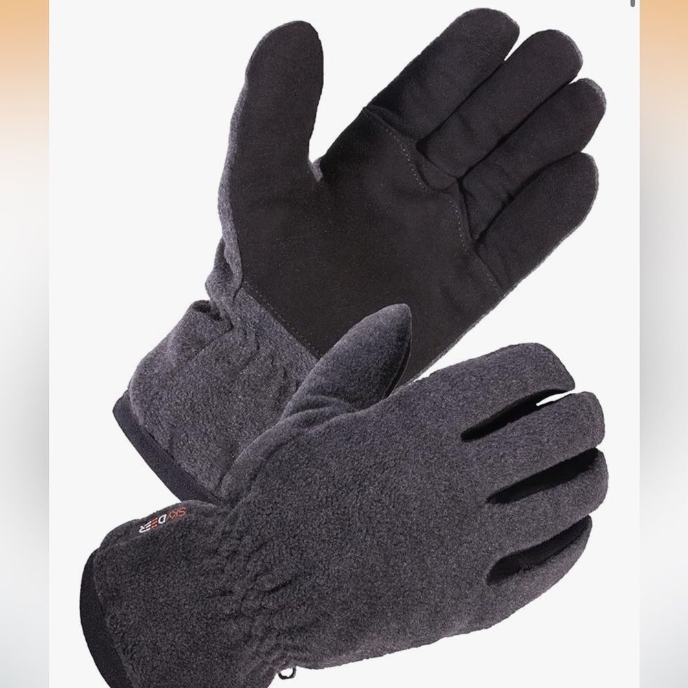NWOT Men’s Winter Gloves